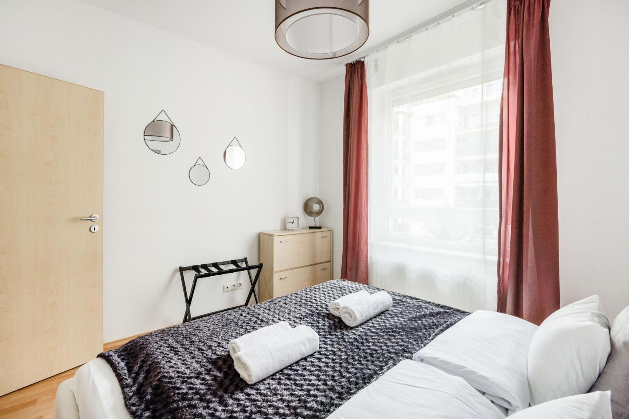 Modern Two-Bedroom Apartment With Free Parking Budapeste Exterior foto